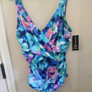 NWT size 12 inc swimsuit